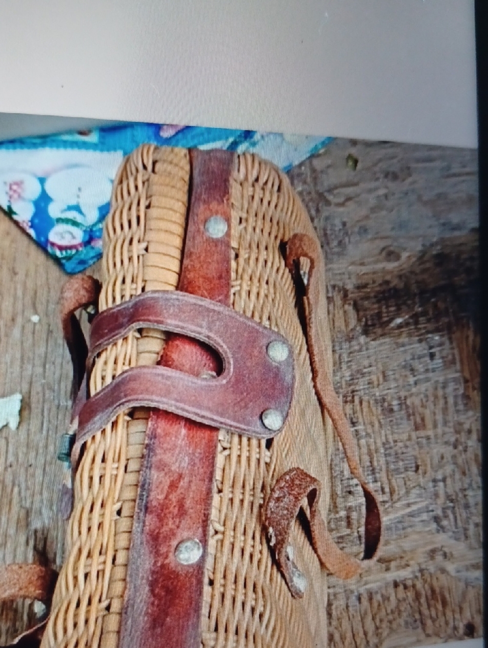 Woven Straw Tote with Brown Leather Trim - Classic Summer Handbag - Picture 3 of 6